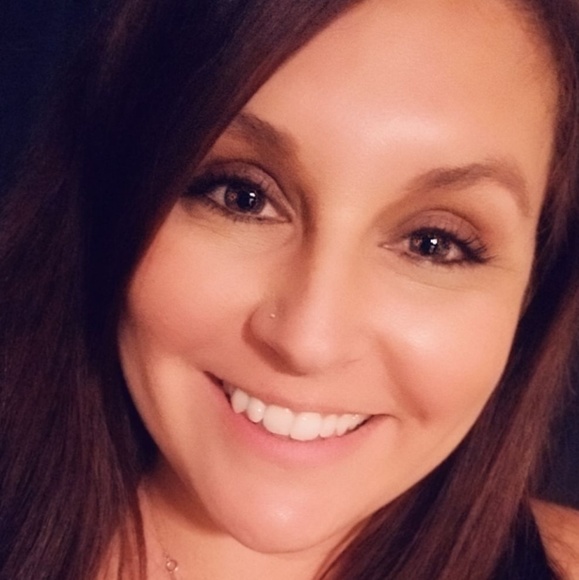 Meet your Posher, Monique - Picture 4 of 4